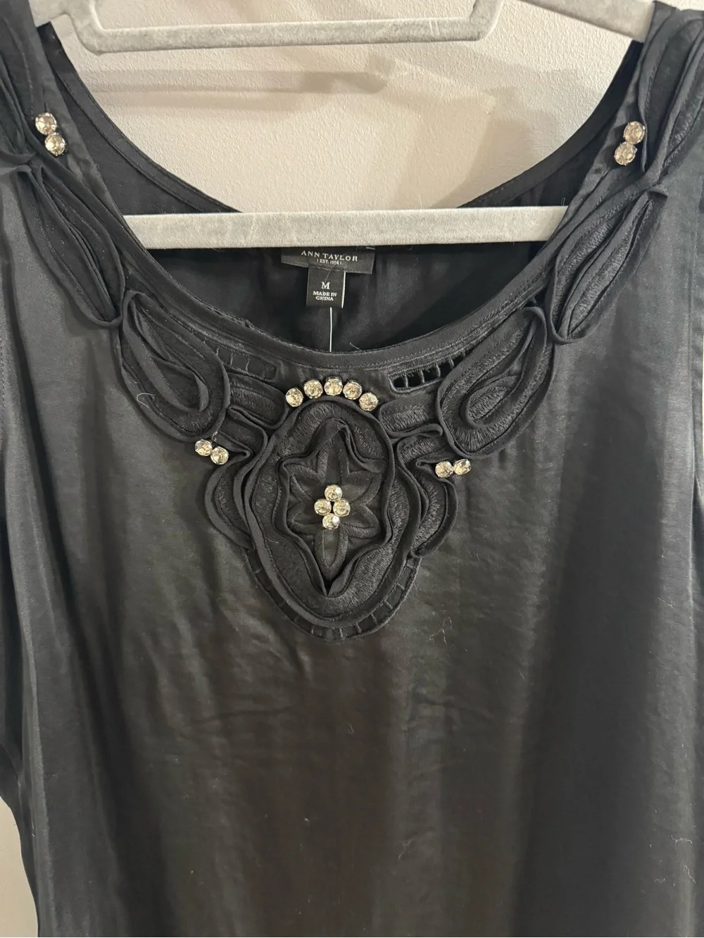Black Embellished Scoop Neck Tank Top - Picture 3 of 6